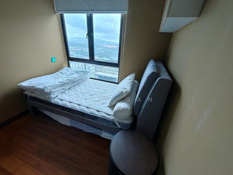 Service Residence for Sale at D'Summit Residences - Zora Gan - Bedroom - PropertyGuru.com.my