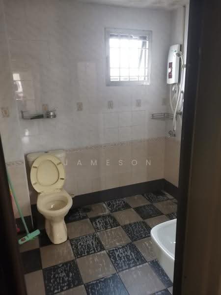 Kediaman Servis untuk Disewa di Twin Danga Residence - Jameson Choo - Bathroom - PropertyGuru.com.my