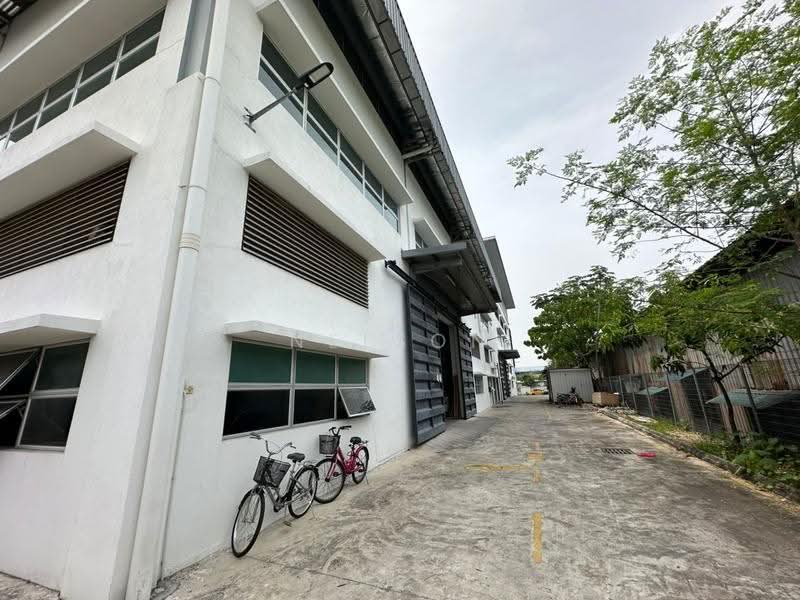 Warehouse for Rent in Sungai Buloh (Selangor) - Nelson Ng - Exterior - PropertyGuru.com.my