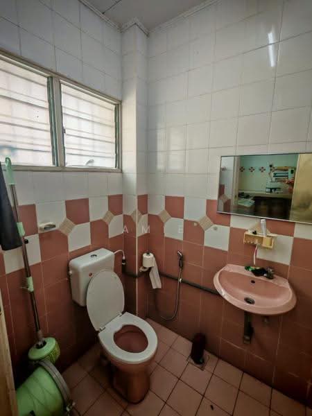 2-storey Terraced House for Sale in Ipoh (Perak) - Amie Chong - Bathroom - PropertyGuru.com.my