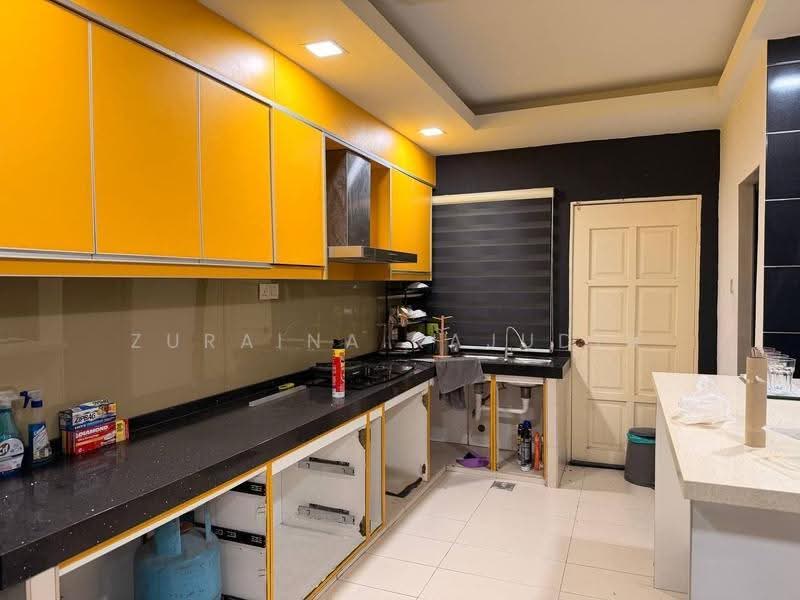 Rumah Teres 2-Tingkat untuk Dijual di Seksyen 23 (Shah Alam) - Zuraina Rajudin - Kitchen - PropertyGuru.com.my