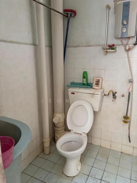 Kondominium untuk Dijual di Bukit Saujana - Leong . - Bathroom - PropertyGuru.com.my
