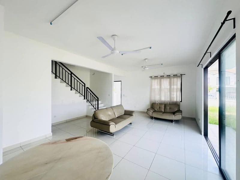 2-storey Terraced House for Sale in Alam Sari (Bangi) - Eryna Sairy - PropertyGuru.com.my