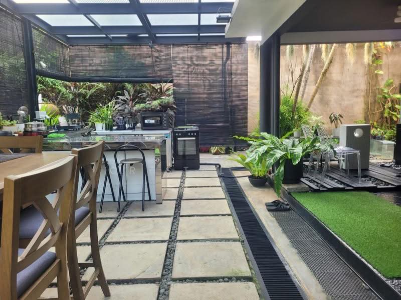 Bungalow House untuk Dijual di Johor Bahru (Johor) - Crystal Du - Kitchen - PropertyGuru.com.my