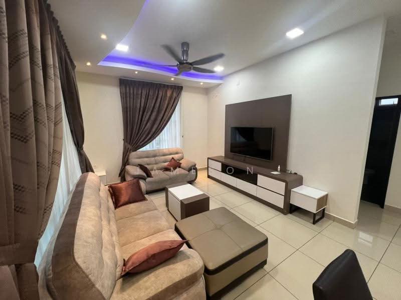Kondominium untuk Dijual di M Condominium @ Larkin - Jameson Choo - Living Room - PropertyGuru.com.my