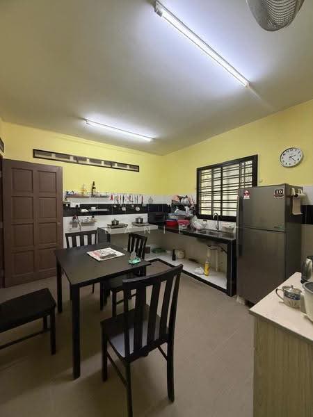 Rumah Teres 1.5-Tingkat untuk Dijual di Taman Pulai Indah (Johor Bahru) - Daniel Yong - Kitchen - PropertyGuru.com.my
