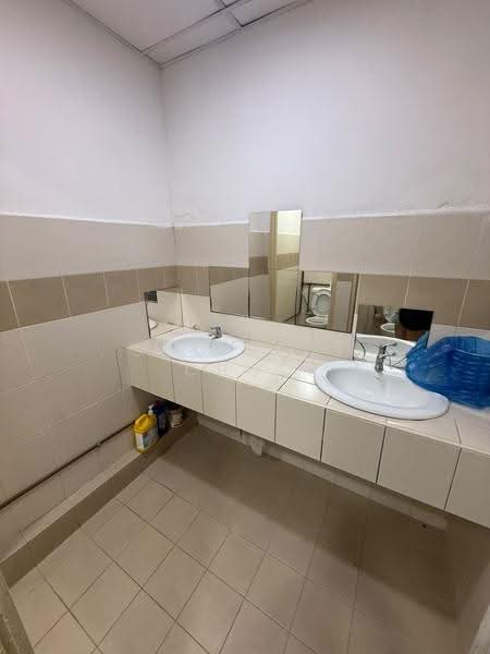 Shop / Office for Rent in Bayan Baru (Penang) - Sherlene Choo - Bathroom - PropertyGuru.com.my