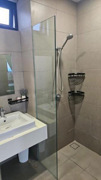 Kondominium untuk Dijual di Secoya Residence - YB TONG - Bathroom - PropertyGuru.com.my