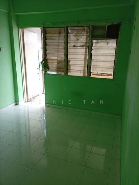 Rumah Flat untuk Dijual di Kuchai Jaya Flat - Feinie Tan - PropertyGuru.com.my