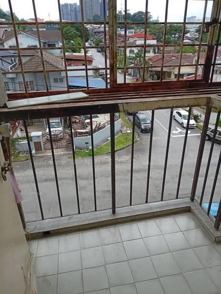 Rumah Flat untuk Dijual di Kuchai Jaya Flat - Feinie Tan - PropertyGuru.com.my