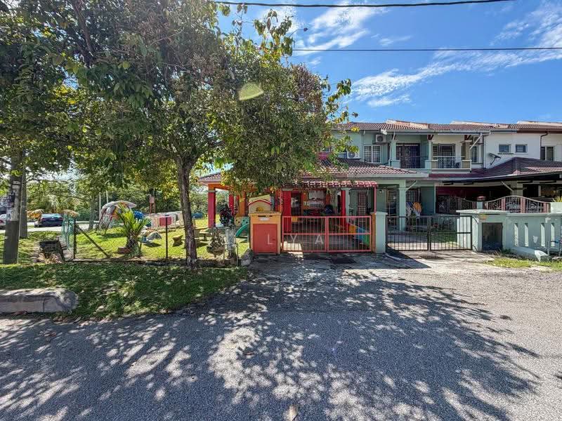 2-storey Terraced House for Sale in Bandar Putra Permai (Seri Kembangan) - BILYA ARIFF - Exterior - PropertyGuru.com.my