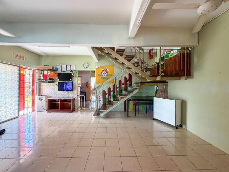 2-storey Terraced House for Sale in Bandar Putra Permai (Seri Kembangan) - BILYA ARIFF - Interior - PropertyGuru.com.my