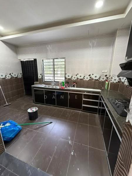 Rumah Teres 2-Tingkat untuk Dijual di Taman Sri Pulai Perdana (Skudai) - Daniel Yong - Kitchen - PropertyGuru.com.my