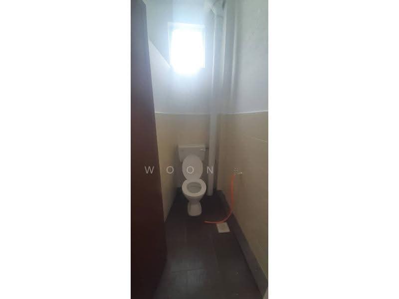 Office for Rent in Semabok (Melaka) - Woon . - Bathroom - PropertyGuru.com.my