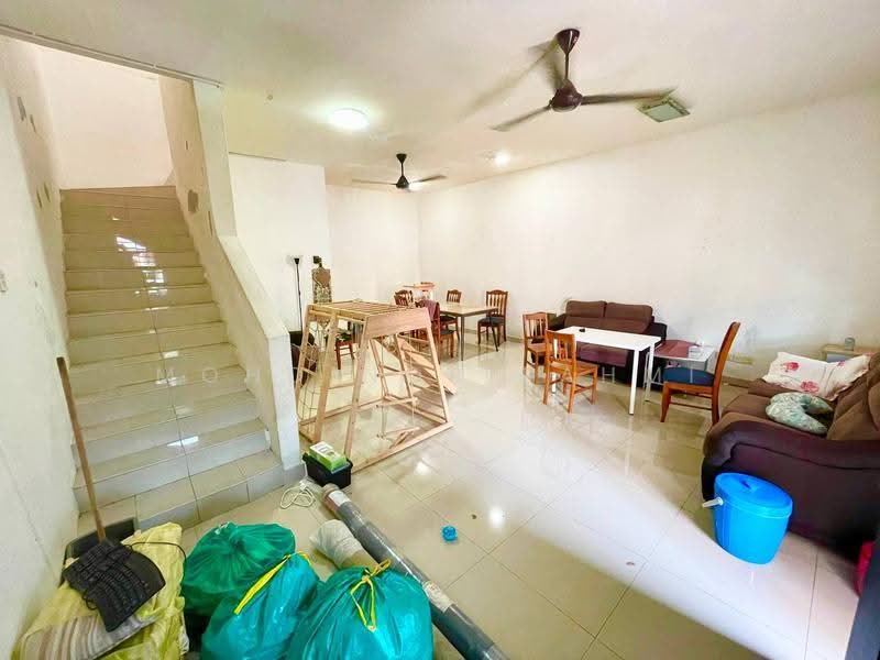 2-storey Terraced House for Sale in Bandar Baru Bangi (Selangor) - Mohd Nor Fahmi - Living Room - PropertyGuru.com.my