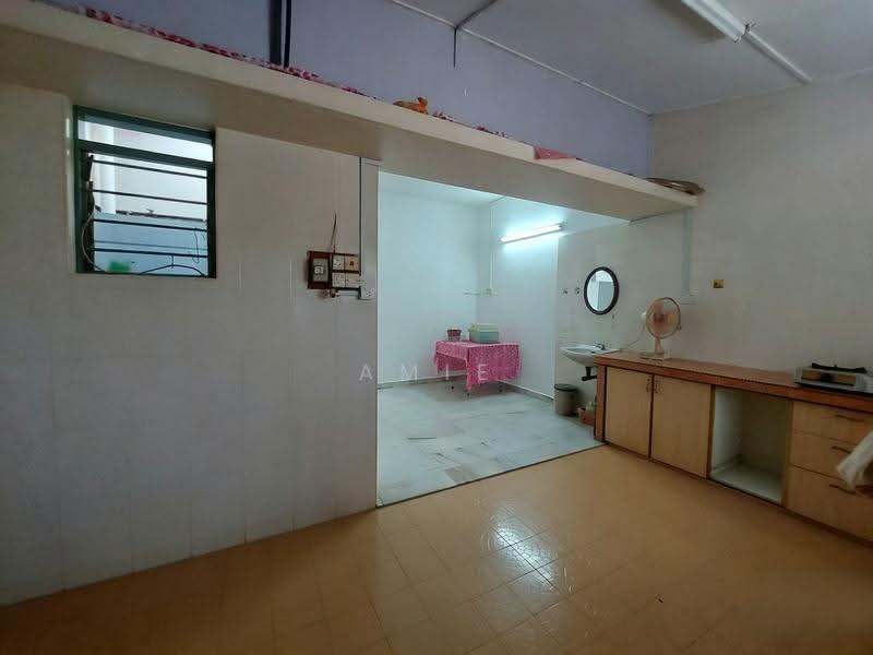 2-storey Terraced House for Sale in Taman Pengkalan Barat (Ipoh) - Amie Chong - Kitchen - PropertyGuru.com.my