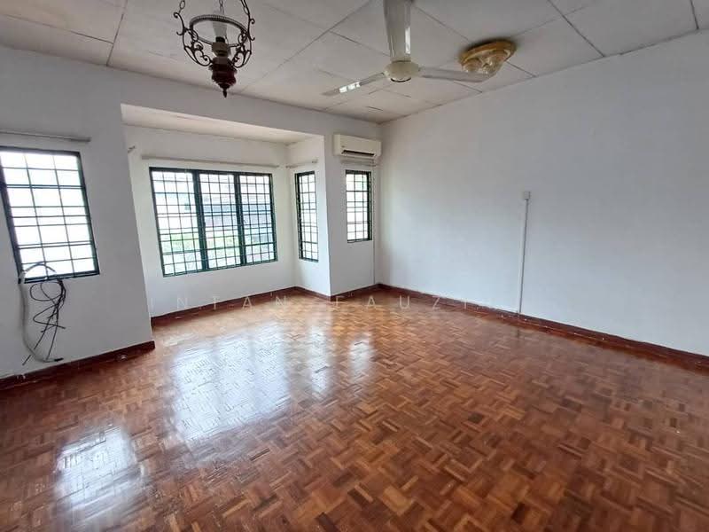 2-storey Terraced House for Rent in Seksyen 9 (Kota Damansara) - Intan Fauziah Mohd Nazir - Living Room - PropertyGuru.com.my