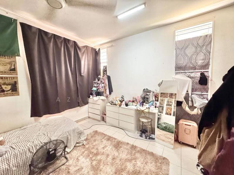 Pangsapuri untuk Dijual di Larai Apartment Presint 6 @ Putrajaya - Azli Ibrahim - Bedroom - PropertyGuru.com.my