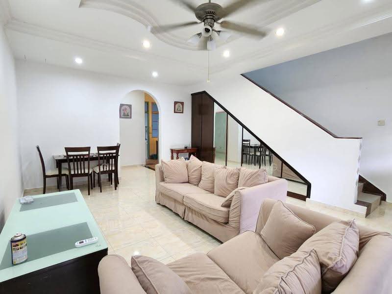 Rumah Teres 2-Tingkat untuk Dijual di Taman Setia Indah (Tebrau) - Gemma Wong - Living Room - PropertyGuru.com.my