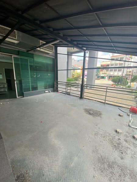 Retail Space untuk Disewa di Ipoh (Perak) - Jay Choo - Balcony - PropertyGuru.com.my