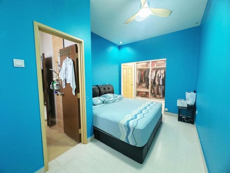 Rumah Teres 2-Tingkat untuk Dijual di Taman Gaya (Ulu Tiram) - Daniel Yong - Bedroom - PropertyGuru.com.my