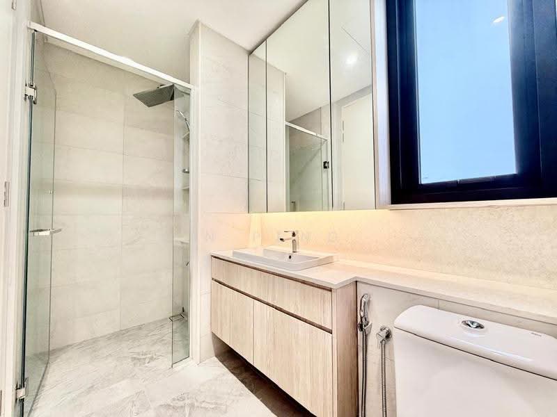Kediaman Servis untuk Dijual di Jendela Residences - Yin Peng . - Bathroom - PropertyGuru.com.my