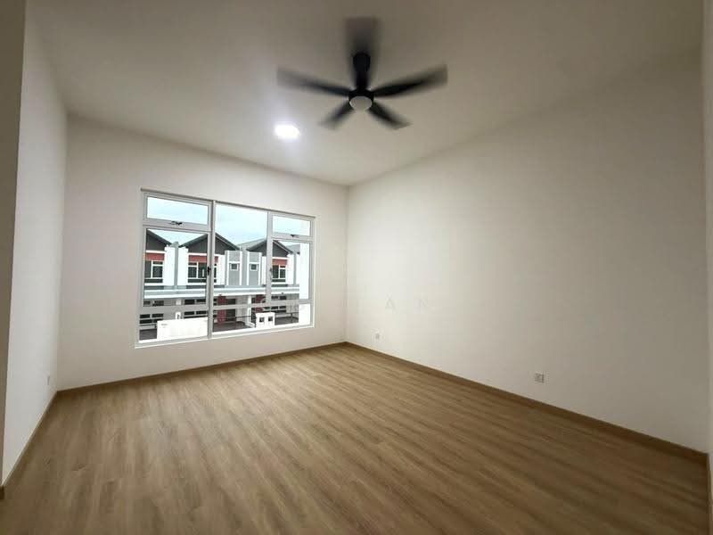 2-storey Terraced House for Sale in Bandar Putra Kulai (Kulai) - CS Tan - Interior - PropertyGuru.com.my