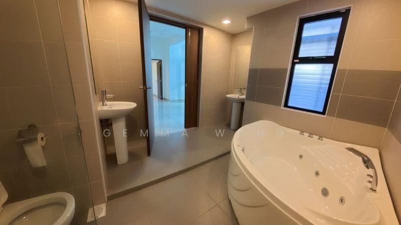 Bungalow House untuk Dijual di Taman Mutiara Mas (Skudai) - Gemma Wong - Bathroom - PropertyGuru.com.my