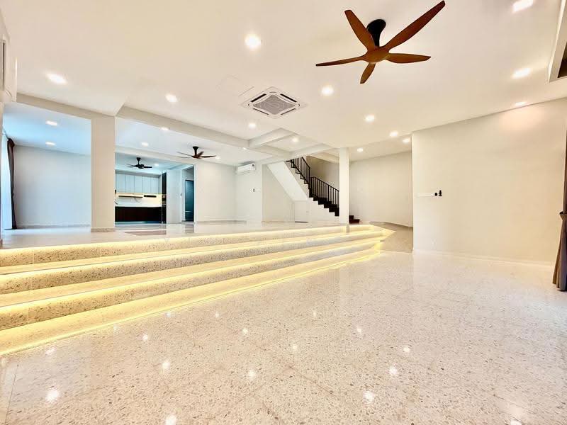 Rumah Berkembar untuk Disewa di Taman Tun Dr Ismail (Kuala Lumpur) - Yin Peng . - Living Room - PropertyGuru.com.my