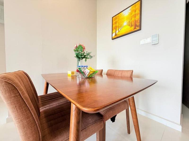 Condominium for Sale at Royal Strand @ Country Garden Danga Bay - Daniel Yong - Dining Room - PropertyGuru.com.my