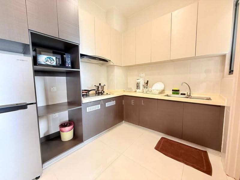 Condominium for Sale at Royal Strand @ Country Garden Danga Bay - Daniel Yong - Kitchen - PropertyGuru.com.my