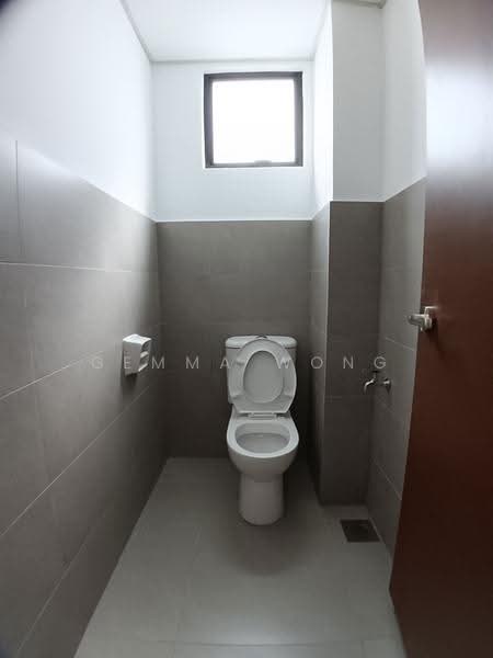 Shop / Office untuk Disewa di Bukit Indah (Iskandar Puteri (Nusajaya)) - Gemma Wong - Bathroom - PropertyGuru.com.my