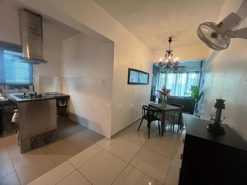Kediaman Servis untuk Dijual di D'Alamanda - Ahmad Firdaus Mahmod - Kitchen - PropertyGuru.com.my