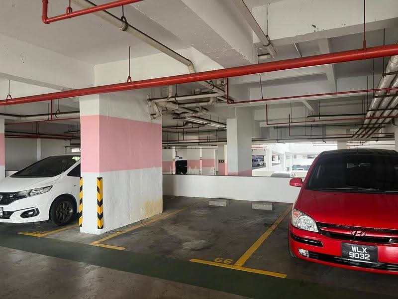 Kediaman Servis untuk Dijual di D'Alamanda - Ahmad Firdaus Mahmod - Car Park - PropertyGuru.com.my