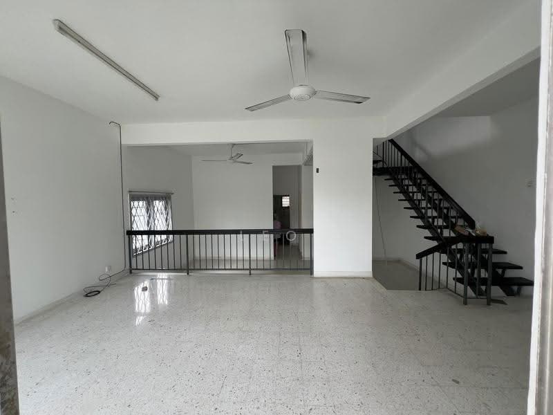 Rumah Teres 2-Tingkat untuk Disewa di Taman Bukit Serdang (Seri Kembangan) - Leo Koh - Interior - PropertyGuru.com.my