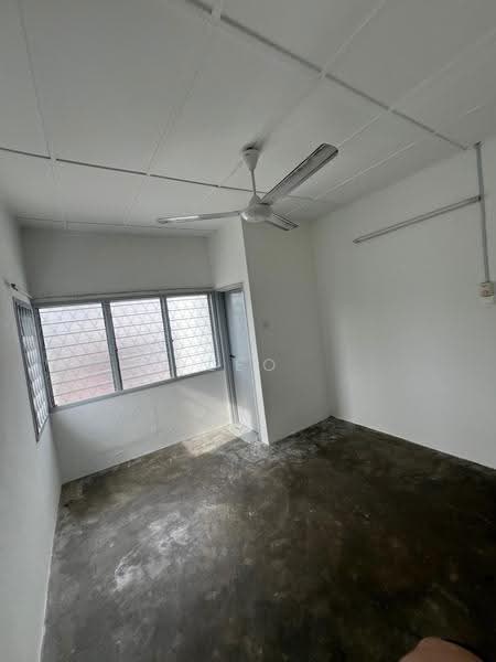 Rumah Teres 2-Tingkat untuk Disewa di Taman Bukit Serdang (Seri Kembangan) - Leo Koh - Interior - PropertyGuru.com.my