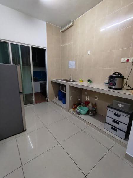 Service Residence for Sale at OUG Parklane - Kiam Fung Yap - Kitchen - PropertyGuru.com.my