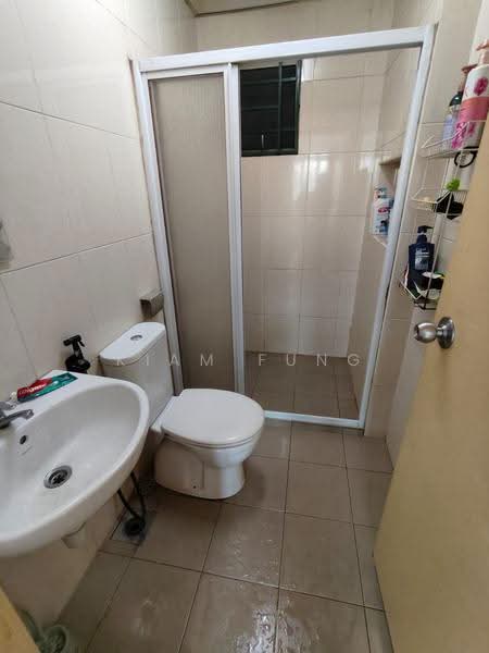Service Residence for Sale at OUG Parklane - Kiam Fung Yap - Bathroom - PropertyGuru.com.my