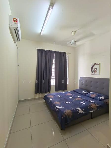 Kediaman Servis untuk Dijual di Platinum Lake PV 21 - Yanny Siow - Bedroom - PropertyGuru.com.my