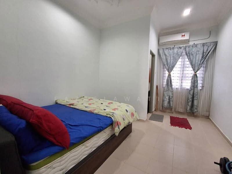 Rumah Berkembar untuk Dijual di Dungun (Terengganu) - Fazielawatie Ishak - Bedroom - PropertyGuru.com.my
