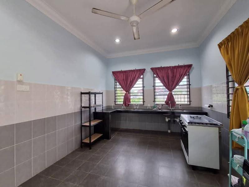 Rumah Berkembar untuk Dijual di Dungun (Terengganu) - Fazielawatie Ishak - Kitchen - PropertyGuru.com.my