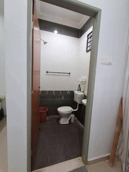 Rumah Berkembar untuk Dijual di Dungun (Terengganu) - Fazielawatie Ishak - Bathroom - PropertyGuru.com.my
