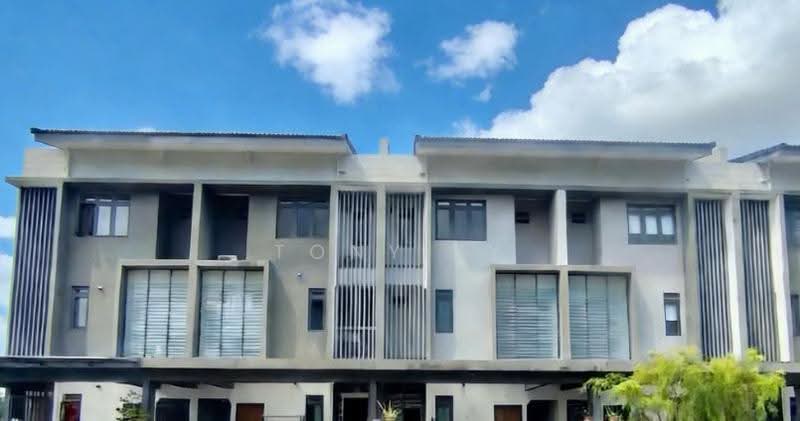 Rumah Teres 2-Tingkat untuk Dijual di Bandar Mahkota Cheras (Cheras) - Tony YY - Exterior - PropertyGuru.com.my