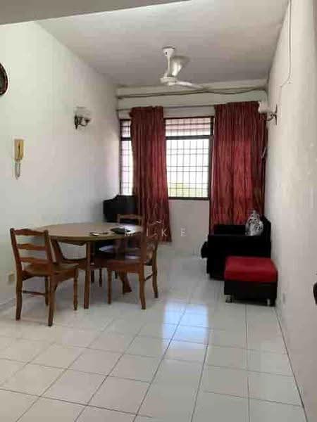 Rumah Flat untuk Disewa di Taman Sri Penawar - Mike Kuar - Living Room - PropertyGuru.com.my