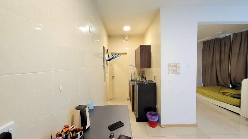 Service Residence for Sale at Vista Alam - Riza Ahmad - Kitchen - PropertyGuru.com.my