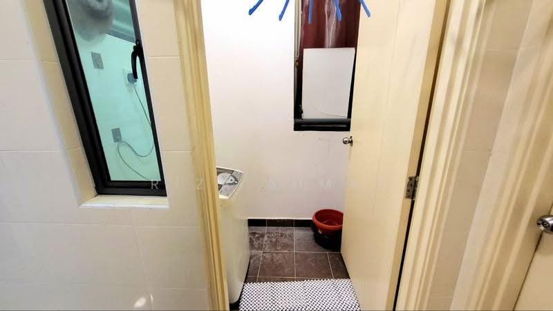 Service Residence for Sale at Vista Alam - Riza Ahmad - Interior - PropertyGuru.com.my