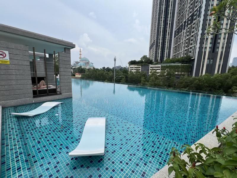 Service Residence for Rent at Met 1 Residences - Ann Lim - Pool - PropertyGuru.com.my