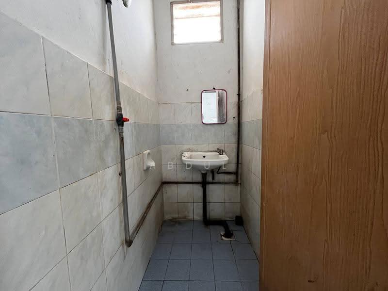 Rumah Teres 1-Tingkat untuk Dijual di Ambangan Heights (Sungai Petani) - Abdul Muhaimin - Bathroom - PropertyGuru.com.my