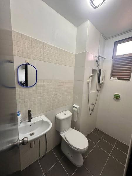 Rumah Teres 2-Tingkat untuk Dijual di Bandar Dato Onn (Tebrau) - Yvonne Lim - Bathroom - PropertyGuru.com.my
