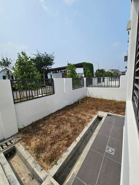 2-storey Terraced House for Sale in Setia Eco Gardens (Gelang Patah) - Daniel Yong - Exterior - PropertyGuru.com.my